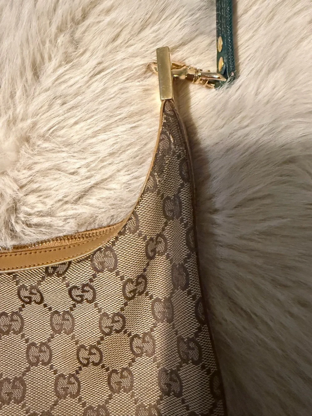 Gucci Beige GG Canvas Shoulder Bag with Green and Red Web Strap - Picture 8 of 16